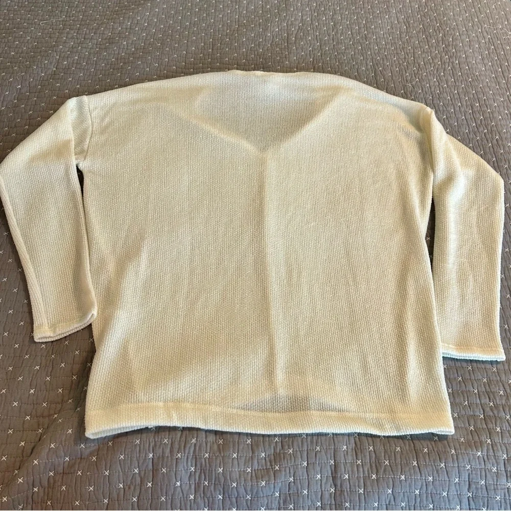 (Bundle 2 for $20) White Birch Cream V-Neck Sweater